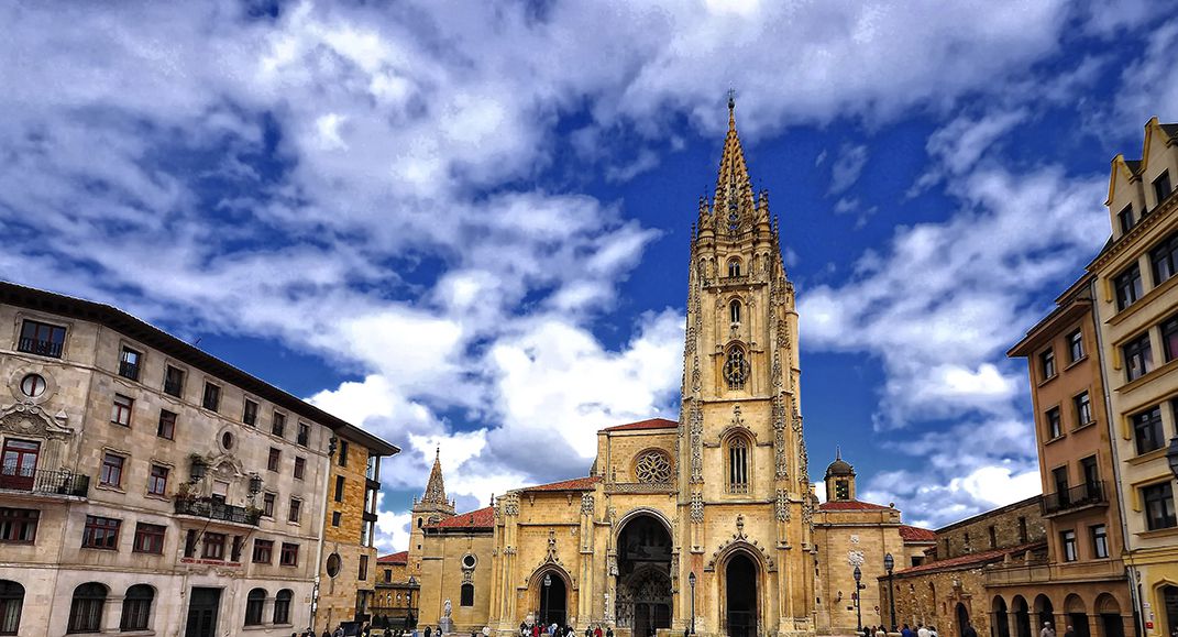 Tenemos la casa de sus sueños en Oviedo.  en Oviedo
